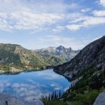 Landscape, lake, mountain, sky by Samantha Sun (unsplash.com)