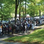 Pèlerins et touristes - Sanctuaire Notre-Dame-de-Lourdes de Rigaud