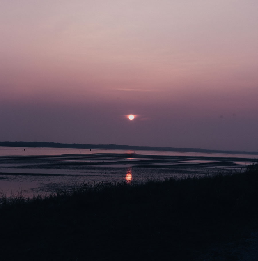 Soleil, silence, horizon par Florencia Viadana (unsplash.com)