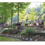 Assemblée au sanctuaire Notre-Dame-De-Lourdes de Rigaud