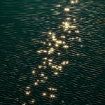 Eau et reflets de Tim Zankert (unsplash.com)