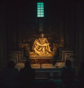 Marie et Jésus de Egor Myznik (unsplash.com)